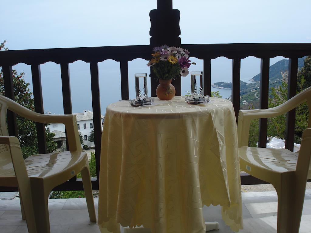Alkmini Hotel Agios Dimitrios  Exterior photo