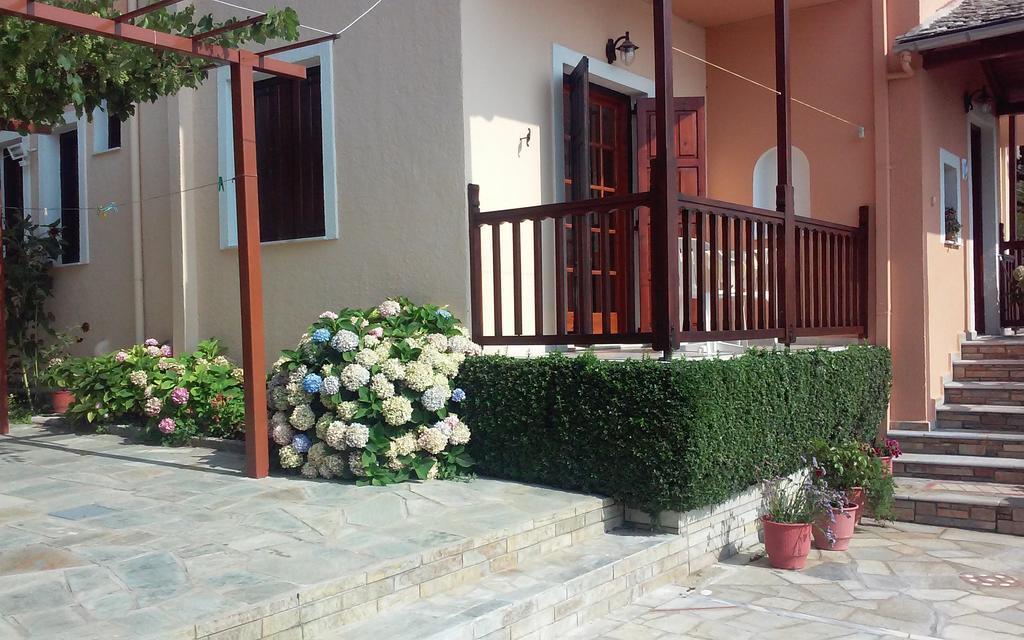 Alkmini Hotel Agios Dimitrios  Exterior photo