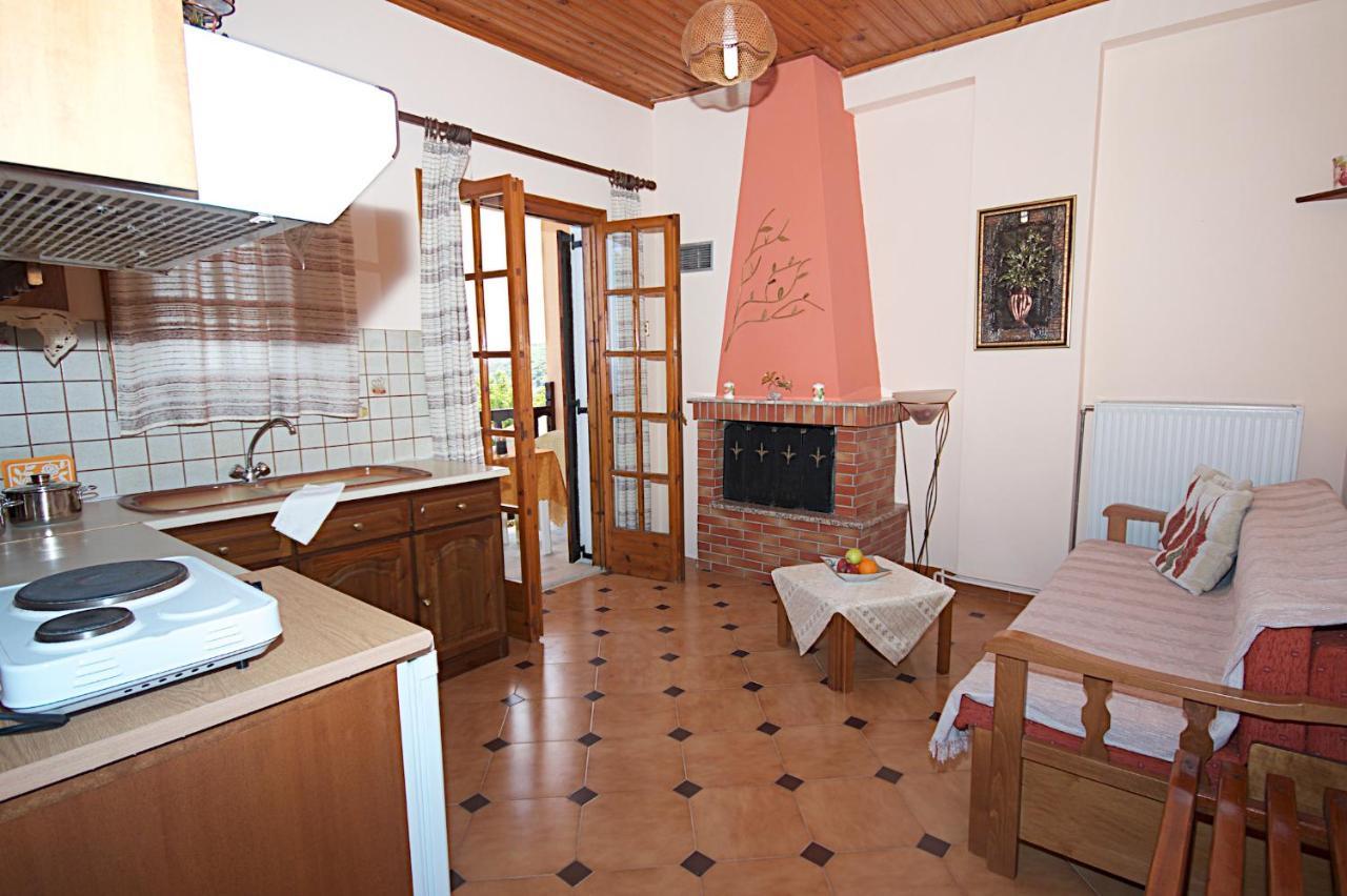 Alkmini Hotel Agios Dimitrios  Exterior photo