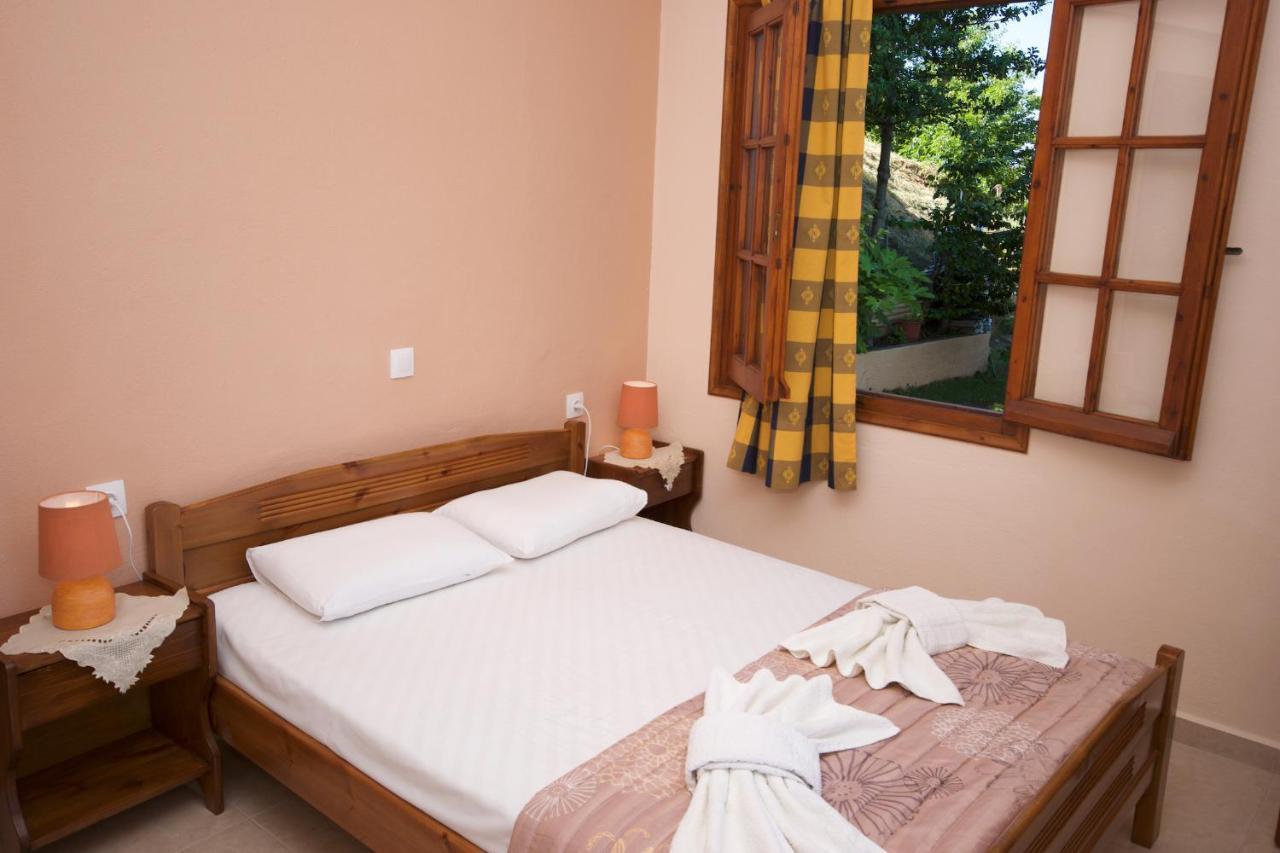 Alkmini Hotel Agios Dimitrios  Exterior photo