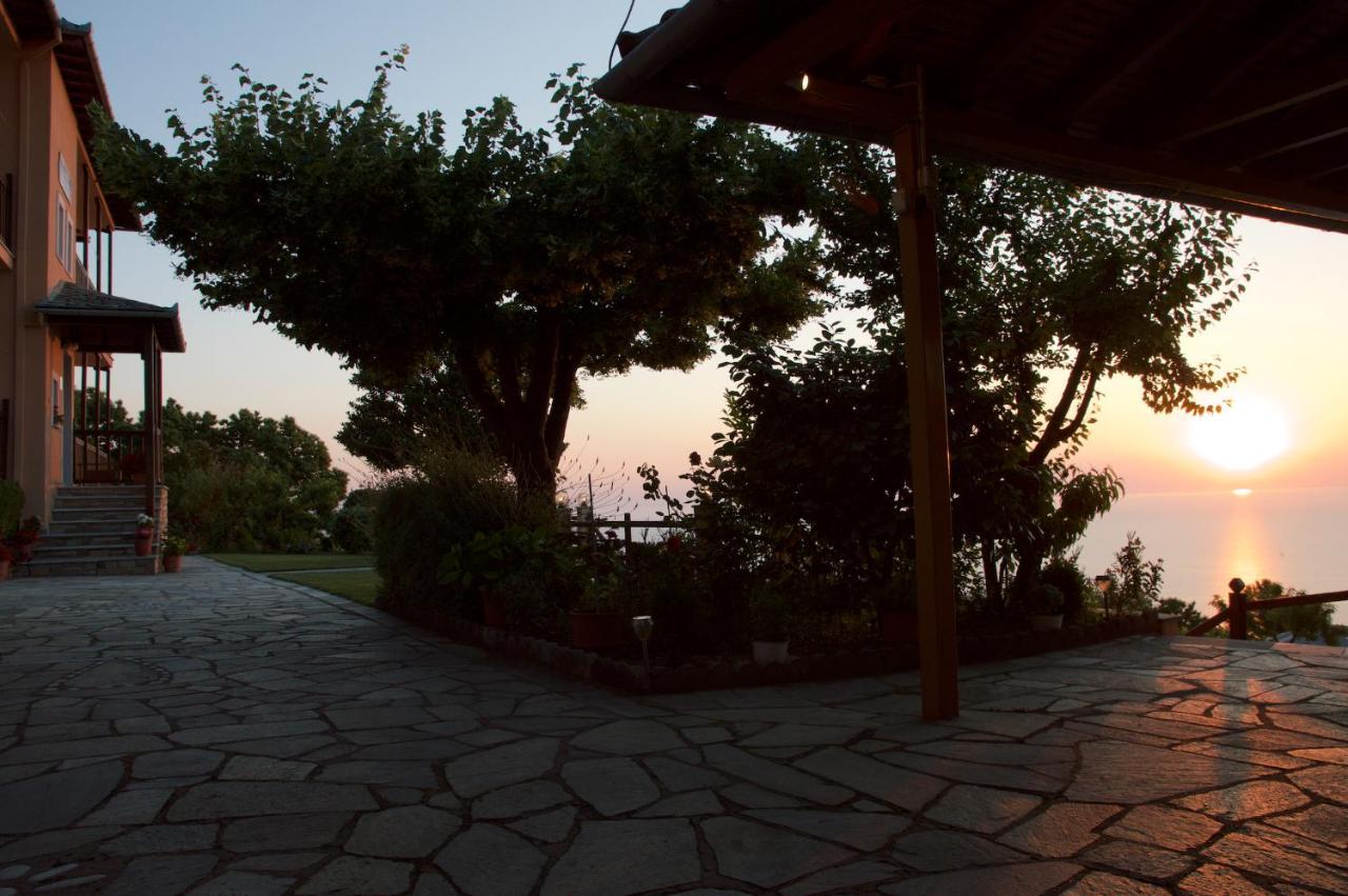Alkmini Hotel Agios Dimitrios  Exterior photo