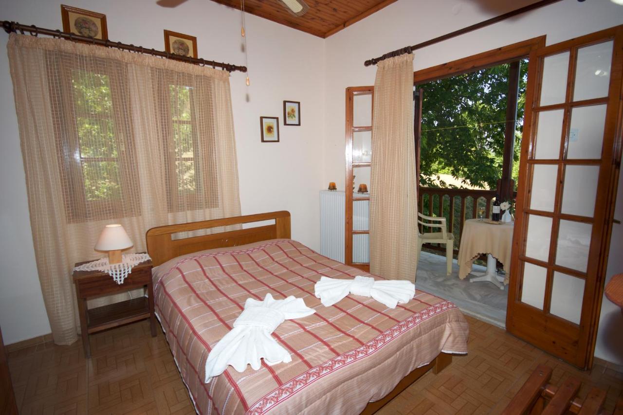 Alkmini Hotel Agios Dimitrios  Exterior photo