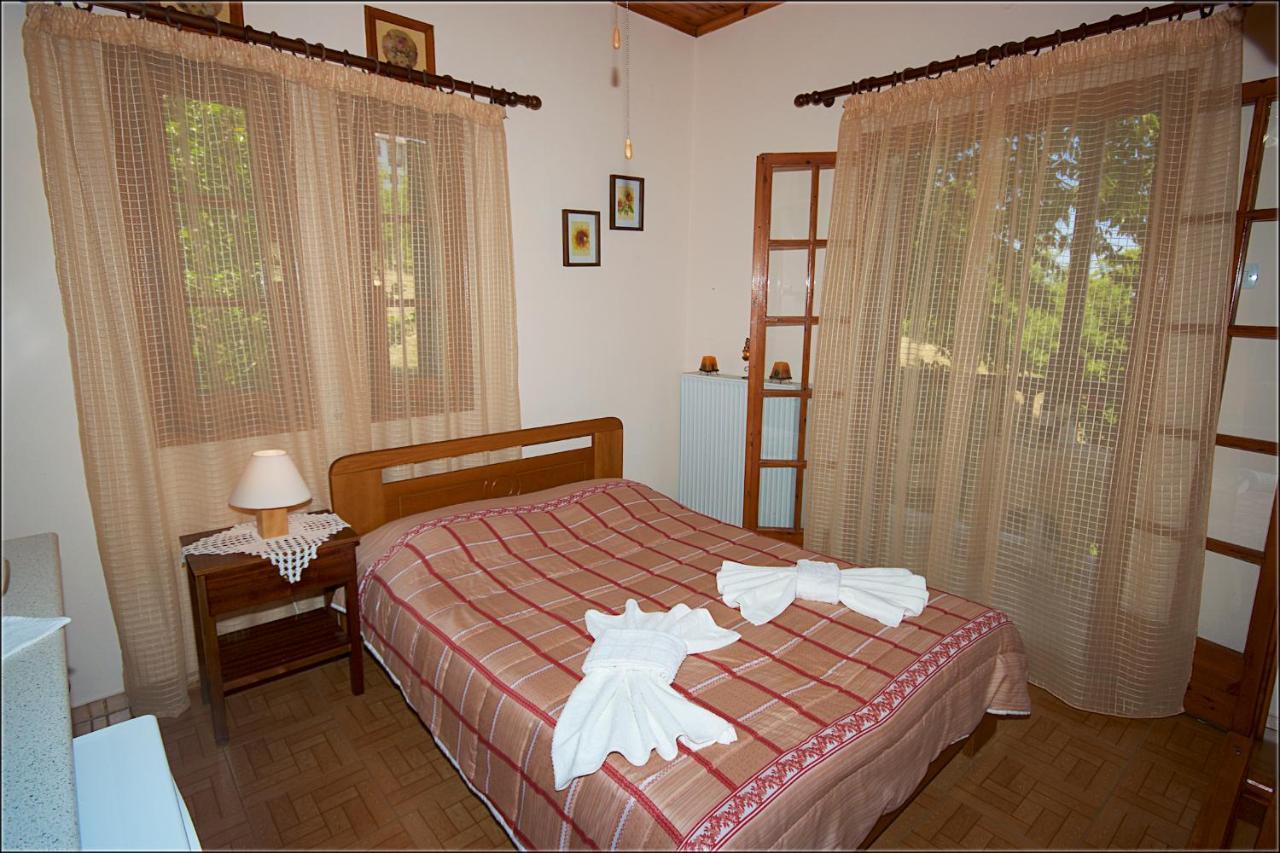 Alkmini Hotel Agios Dimitrios  Exterior photo